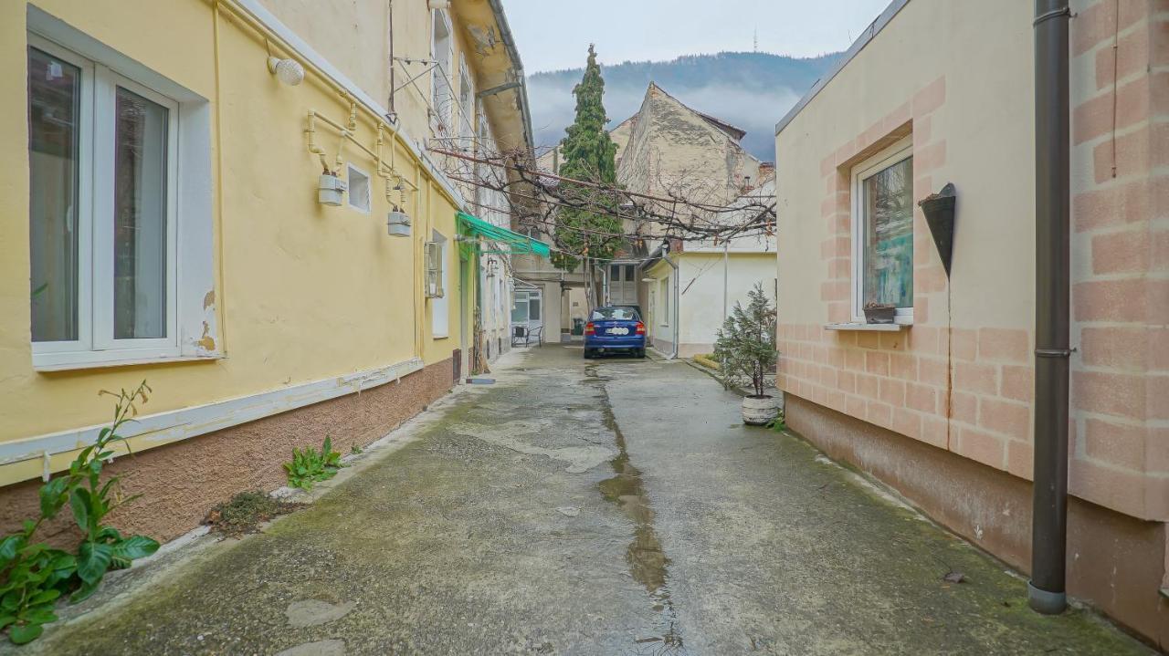 Old Town City Center Apartments Brassó Kültér fotó